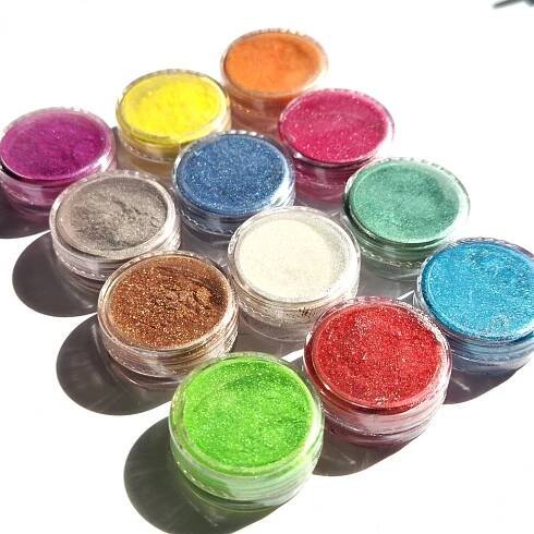 Pearlescent Mica Pigment Powder: 12 Color Shimmery Resin Craft Kit