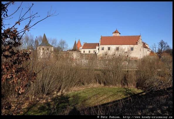 Hrady, tvrze, zámky a zříceniny – Fotografie z roku 2018 – 1.část / hrady-zriceniny.cz