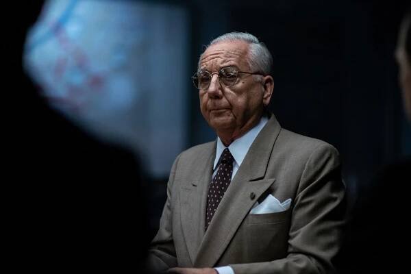 Bob Gunton - Projekt Modrá kniha - Washingtonský kolotoč - Z filmu