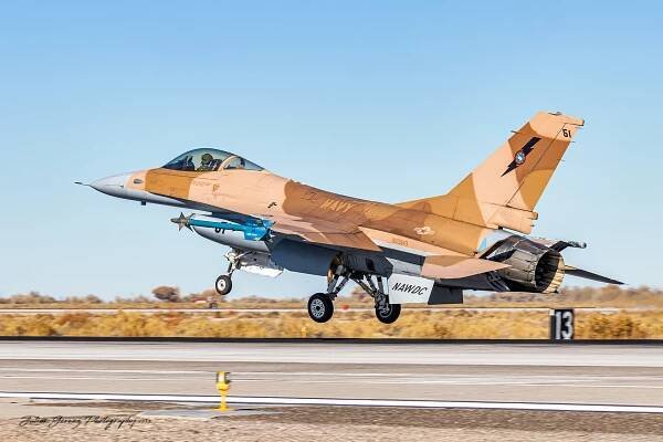 General Dynamics F-16A Fighting Falcon - US Navy - NAWDC