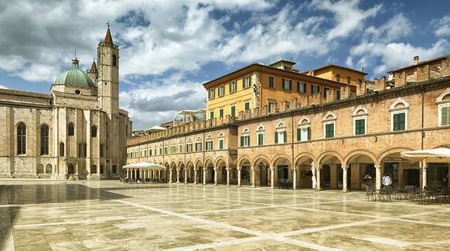 Visit Ascoli Piceno: Tourist Information - Italia.it