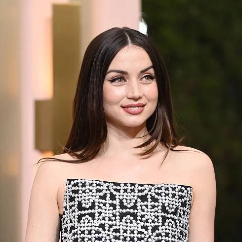 Ana de Armas Said ‘Studs Only’ at the 2023 Golden Globe Awards