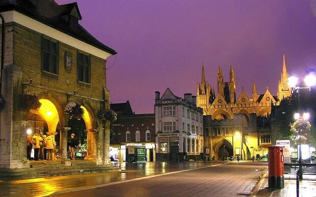 Peterborough, Anglie, UK - Město