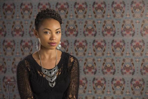 Drazí běloši - Kapitola IX. - Z filmu - Logan Browning