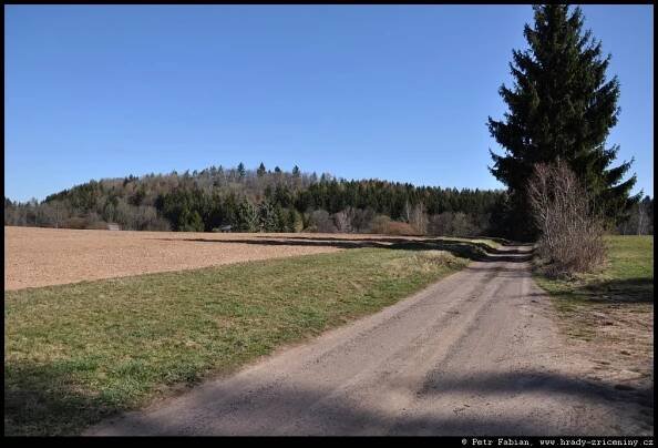 Studenec–Hradisko – fotografie / hrady-zriceniny.cz