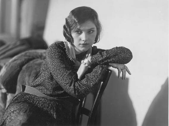 Milionový dar zahodila do popelnice, chodila na pivo ke Flekům. Jiřina Šejbalová soutěžila se Sophií Loren