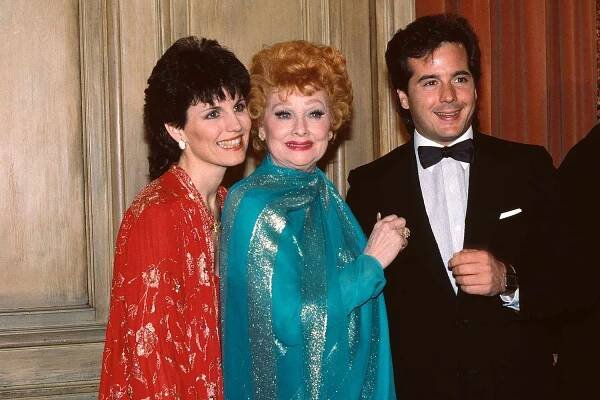 American actress and singer Lucie Arnaz, her mother American actress and comedian Lucille Ball (1911-1989), and Balls' son, American actor Desi Arnaz Jr attend a tribute to Lucille Ball, held at the Museum of Broadcasting in New York City, New York, April 1984.