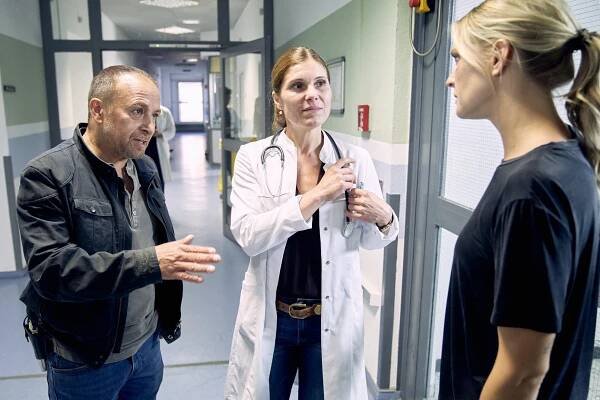 Kobra 11 - Team (1) - Z filmu - Erdogan Atalay, Pia Stutzenstein