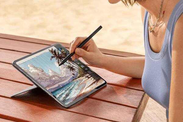 The OnePlus Pad 2’s vibrating stylus simulates writing on paper