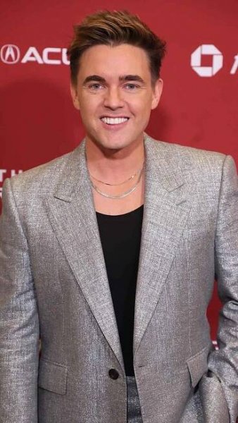 Jesse McCartney Bio