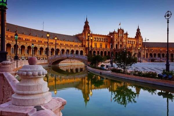 Španělské náměstí v noci, sevilla, Španělsko — Stock obrázek