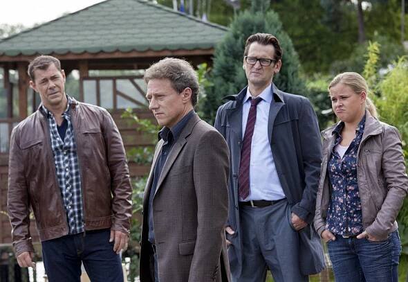 Vraždy na severu - Co odhalil prst - Z filmu - Sven Martinek, Axel Pape, Ingo Naujoks, Marie-Luise Schramm