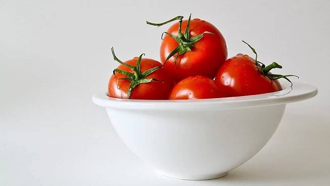 Sugo: Italská rajčatová omáčka výborně chutná s bazalkou a hodí se na pizzu i těstoviny