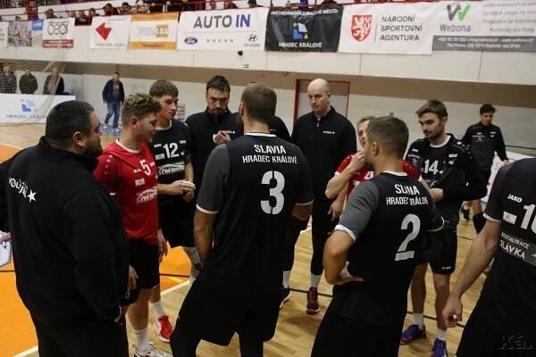 Další velký mač zná termín. Hradec přivítá hvězdné Karlovarsko v závěru ledna