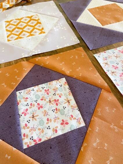Free pattern: More “Floating Squares” blocks