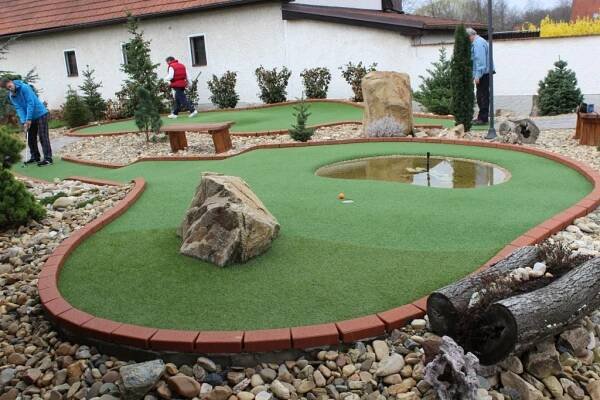 Adventure Golf Club Budínek | Detail hřiště | gScore - Play and write
