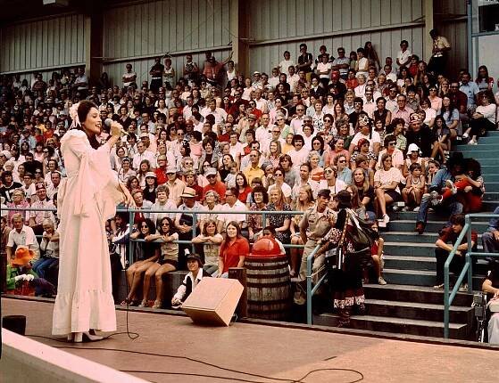 Editorial use only. No book cover usage.
Mandatory Credit: Photo by Paramount/Kobal/Shutterstock (5883893g)
Ronee Blakley
Nashville - 1975
Director: Robert Altman
Paramount
USA
Scene Still
