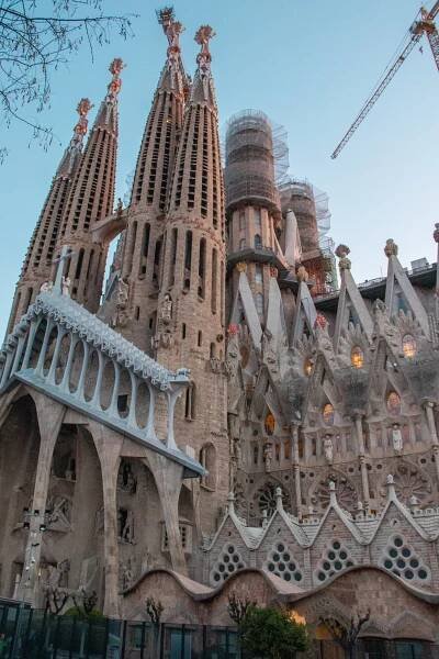 72 Hours in Barcelona (Itinerary + Vlog) — Cinder Block