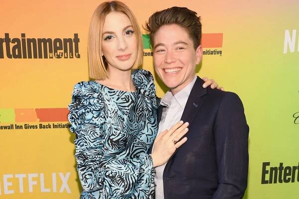 Molly Bernard and Hannah Lieberman