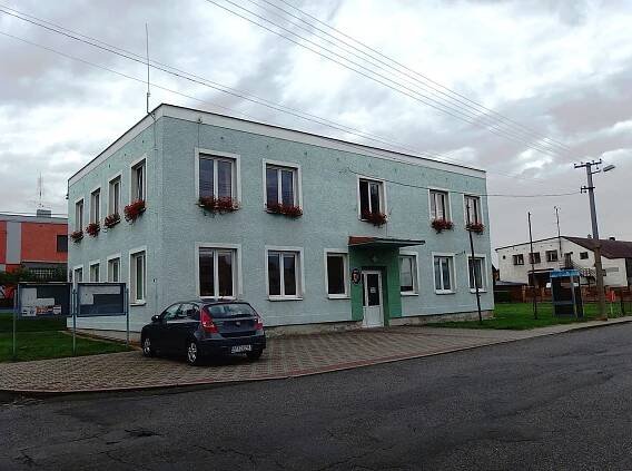 Služovice - obecní úřad foto 2