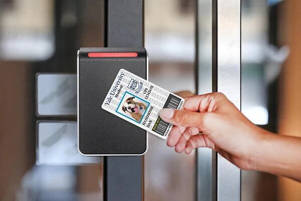 Yale ID Swiping at a reader