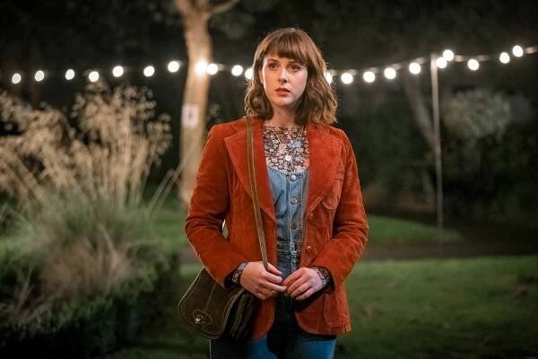 Alexandra Roach