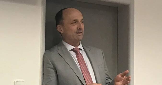 Zemřel uznávaný lékař Pavel Barsa: Kolegové na něj vzpomínají jako na veselého člověka se smyslem pro humor