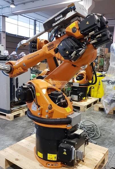 Used industrial robot Kuka kr60 l30 3 with kr c2 ed05 control cabinet