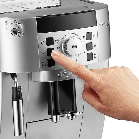 De'Longhi Magnifica S ECAM 22.110.SB