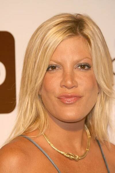 Headshot of Tori Spelling at the Linea Pelle 20th Anniversary.
