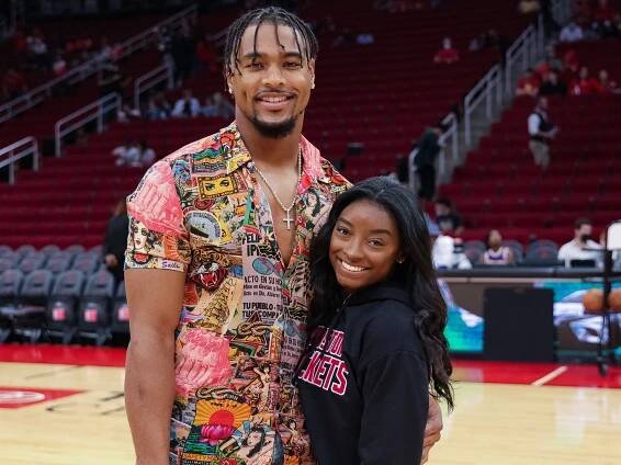 Simone Biles and Jonathan Owens Are Engaged: ‘The Easiest Yes’