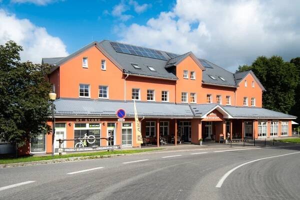 Odpočinkový wellness pobyt s polopenzí v Hotelu Hukvaldy v podhůří Beskyd pro 2 osoby na 2 noci