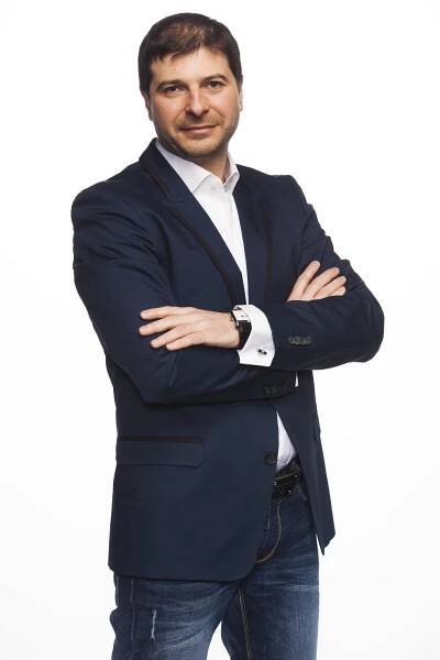 Dr. Plamen Russev