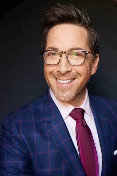 Dan Bucatinsky is an award-winning American actor, write, and producer. — Dan Bucatinsky