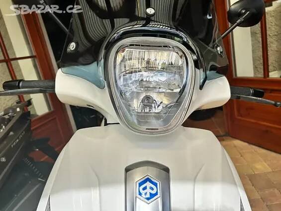 Piaggio Beverly 350 ABS, ASR