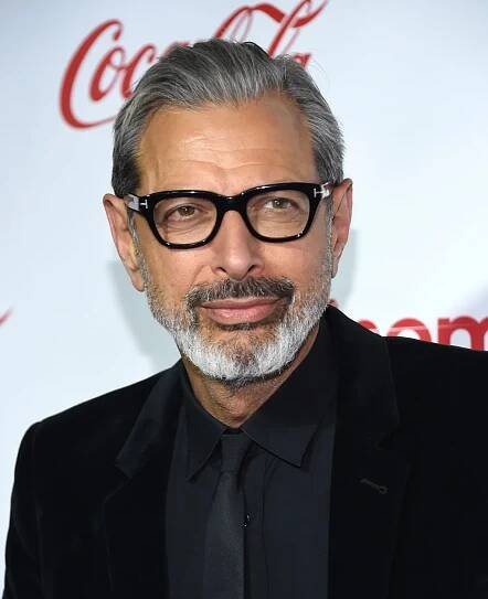 15 Best Men's Haircuts for Looking Instantly Younger — Best Life