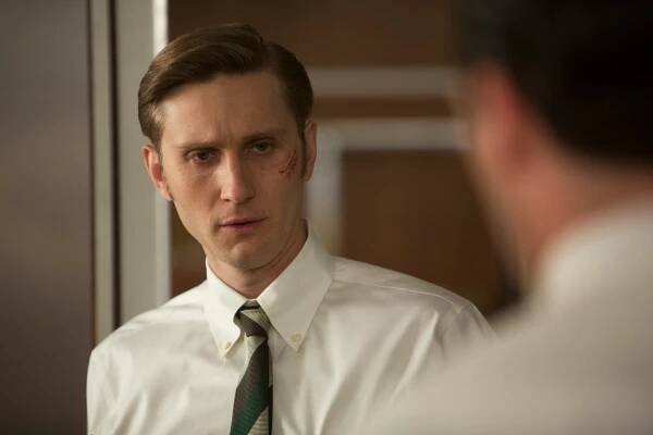 10-intriguing-facts-about-aaron-staton