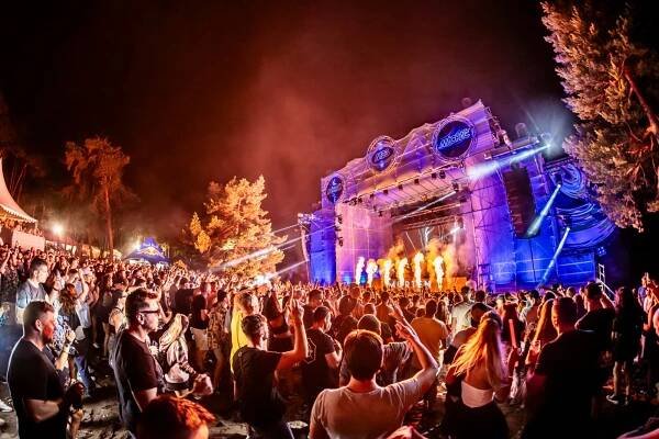 Přípravy na festival Mácháč začaly. Pláž Klůček bude celý týden uzavřená