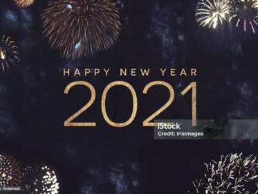 Šťastný Nový rok 2021 Textová prázdninová grafika se zlatým ohňostrojem pozadí v noční obloze - Bez autorských poplatků Silvestr Stock fotka