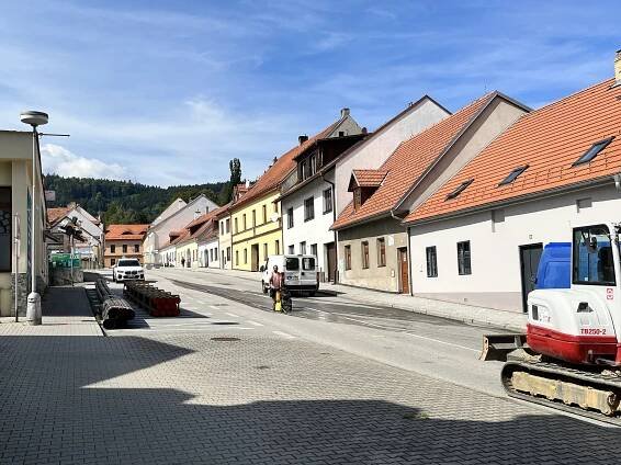 Jánskou ulicí se do centra Prachatic nikdo nedostane
