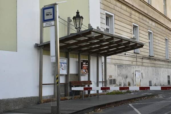 Fotogalerie • Nemocnice pod Petřínem (Zastávka autobusu) • Mapy.com