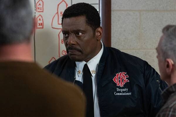 Chicago Fire, Eamonn Walker