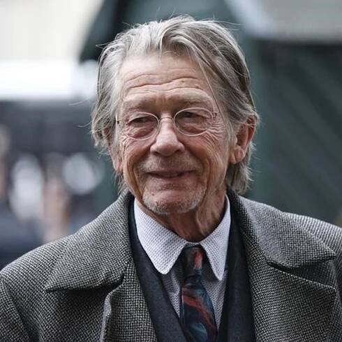 Actor John Hurt reveals cancer diagnosis: agency