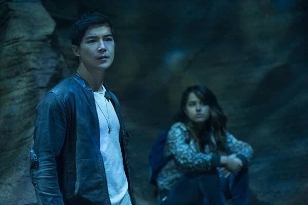 Power Rangers: Strážci vesmíru - Z filmu - Ludi Lin, Becky G