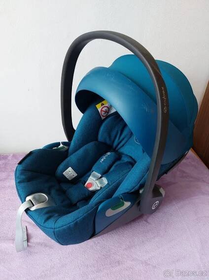 Autosedačka CYBEX + základna - Blansko
