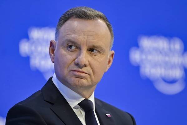 Europe in brief: Poland questioned over “Russian influence” law