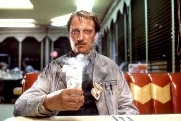 Kačer Howard - Z filmu - Jeffrey Jones