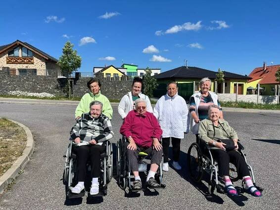 Procházky po okolí Minkovic | Alzheimer Home