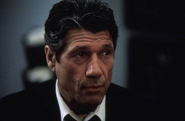 Řetězová reakce - Z filmu - Fred Ward