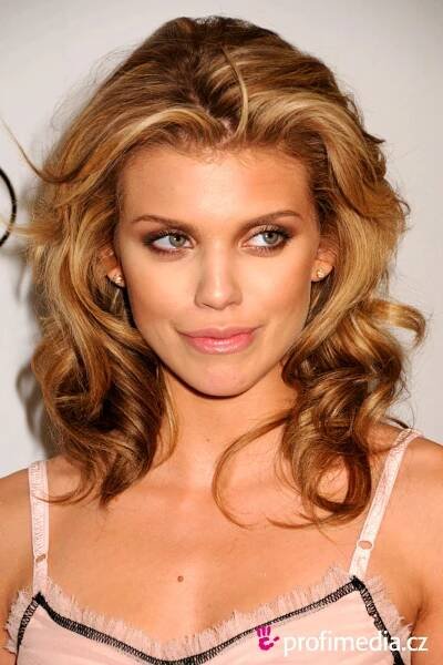 AnnaLynne McCord - celebrity účes - HappyHair